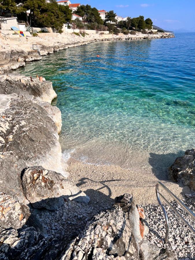 Luxury Beachfront Villa Carlisa Čiovo エクステリア 写真
