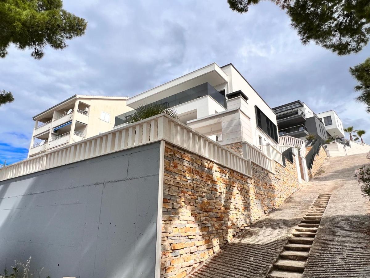 Luxury Beachfront Villa Carlisa Čiovo エクステリア 写真