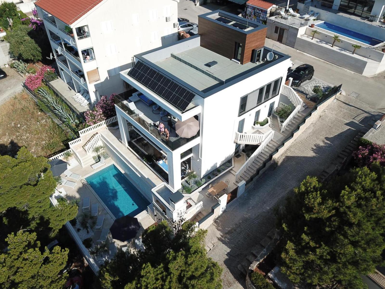 Luxury Beachfront Villa Carlisa Čiovo エクステリア 写真