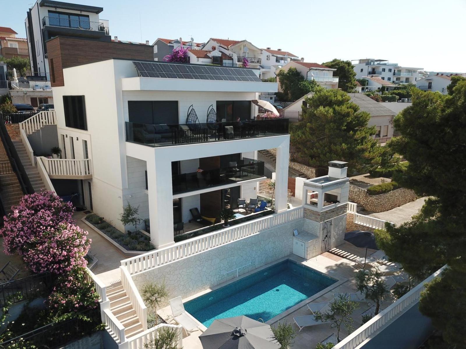 Luxury Beachfront Villa Carlisa Čiovo エクステリア 写真