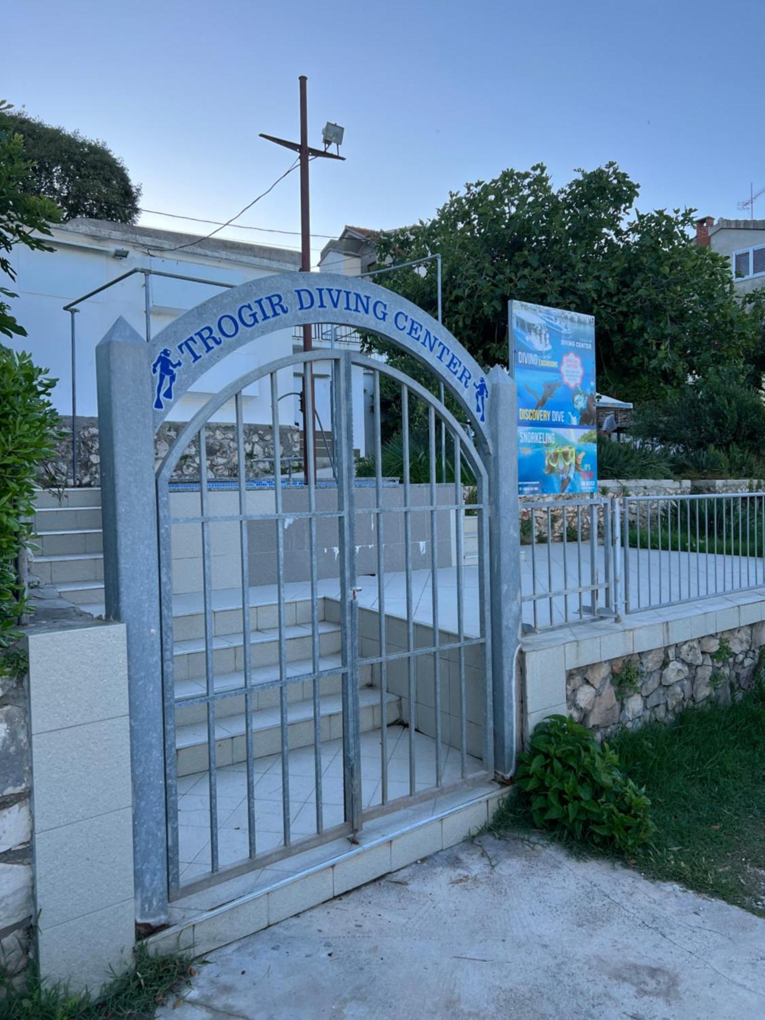 Luxury Beachfront Villa Carlisa Čiovo エクステリア 写真