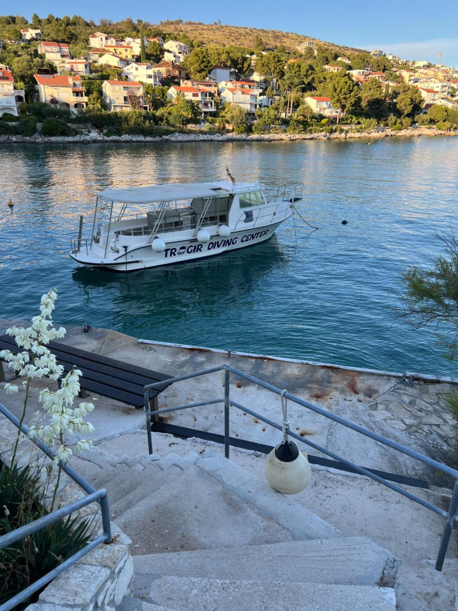 Luxury Beachfront Villa Carlisa Čiovo エクステリア 写真
